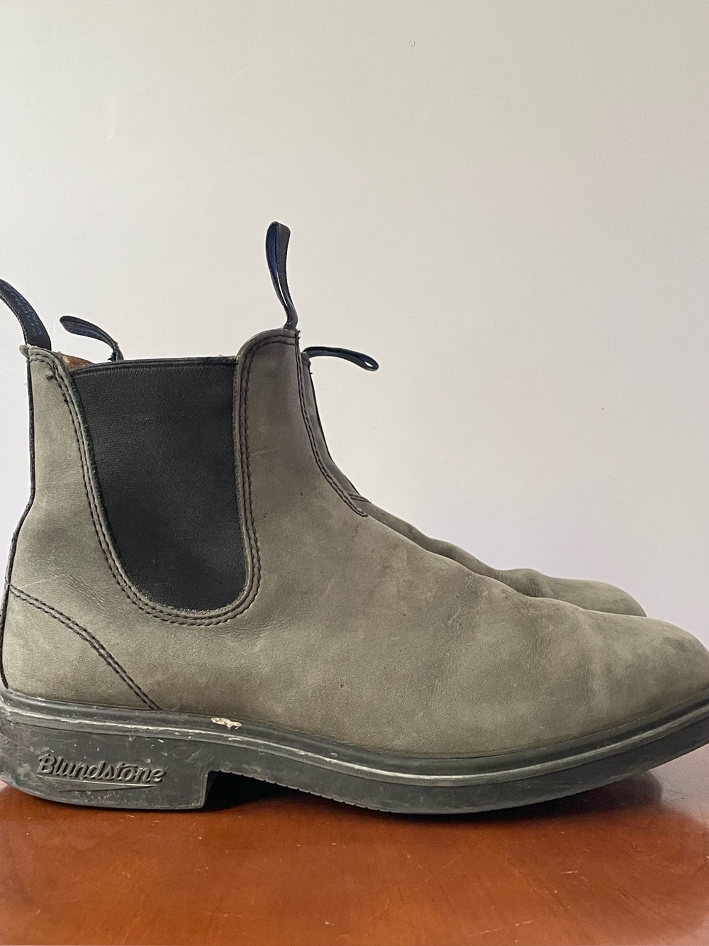 Blundstone Grey Suede Chelsea Boots | AU 8.5